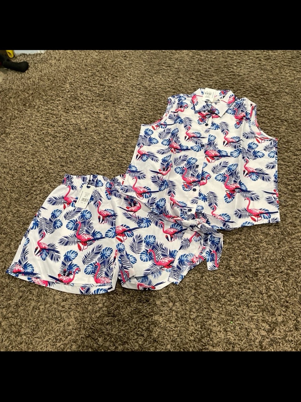 Sea spice resort where NWT flamingo, matching shorts and blouse small